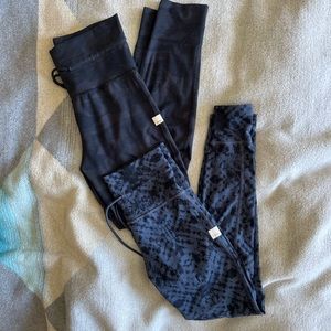 Lot of 2 size XS and S Vuori leggings!